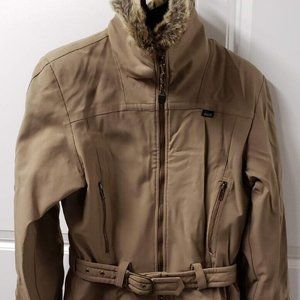 Skea Paris Vail Women's Coat  Size: 8  Faux Fur  Belt